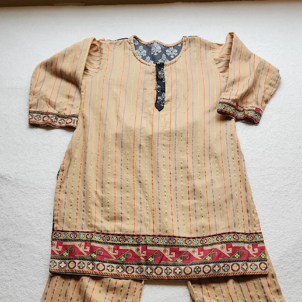 Striped Beige and Multicolor Embroidered Kurta Set - Picture 2 of 12